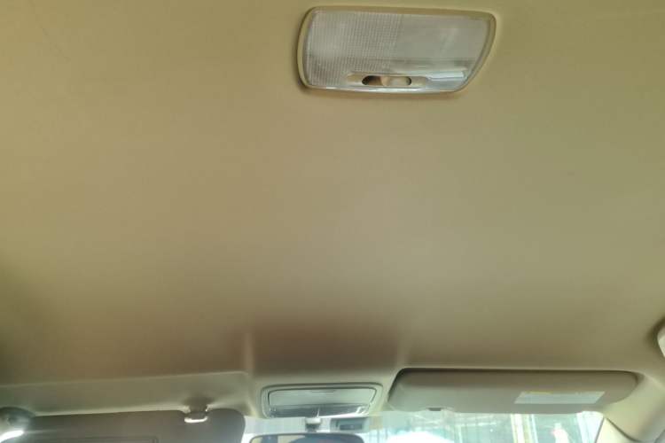 Used Honda CR-V 2010 2.0L automatic two-wheel drive urban version Headliner
