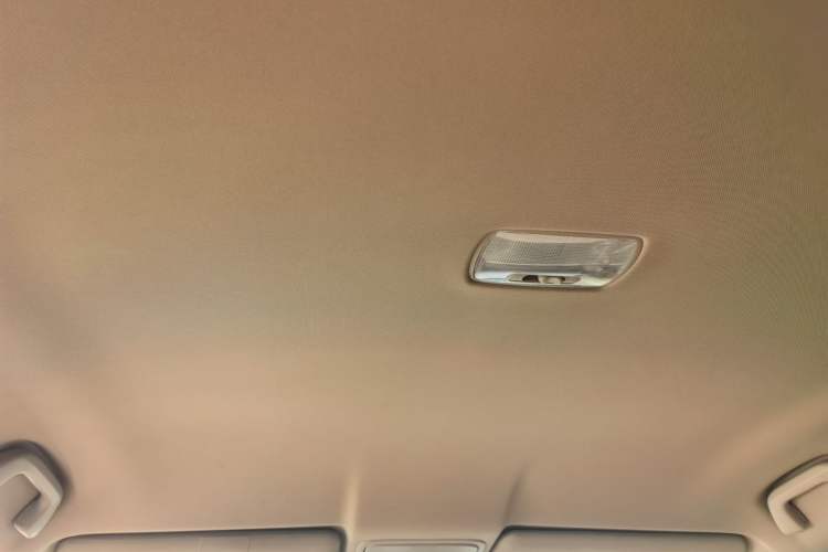 Used Honda CR-V 2010 2.0L automatic two-wheel drive urban version Headliner