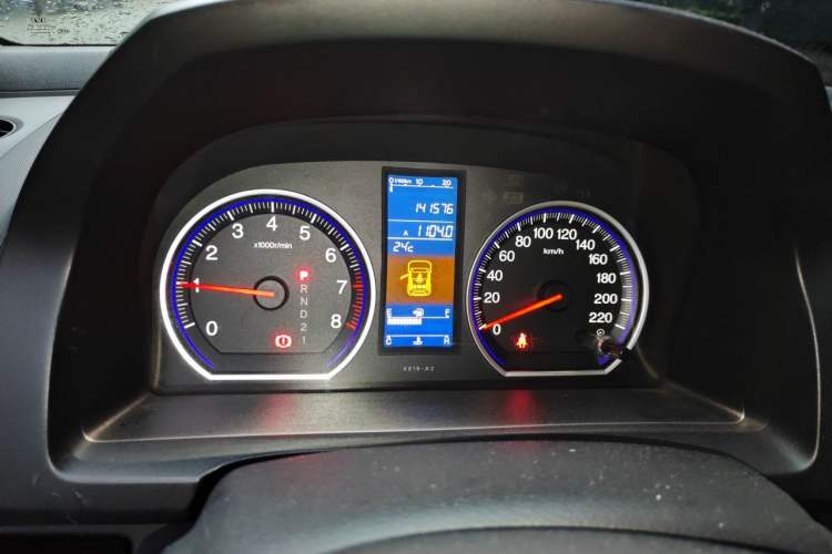 Used Honda CR-V 2010 2.0L automatic two-wheel drive urban version Instrument Cluster