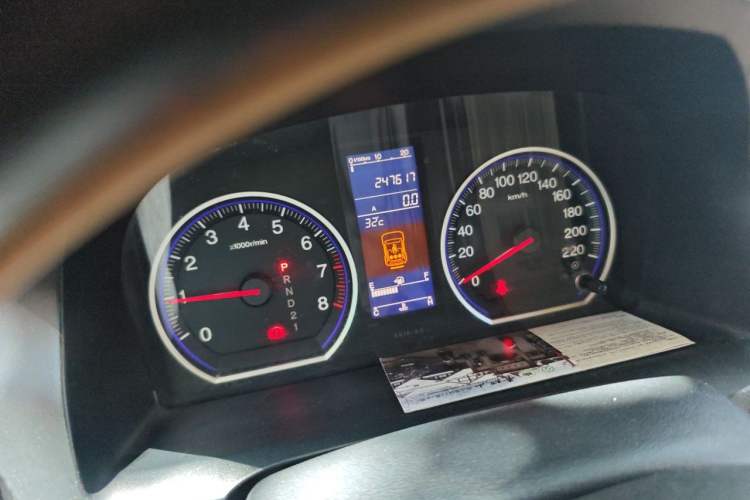 Used Honda CR-V 2010 2.0L automatic two-wheel drive urban version Instrument Cluster
