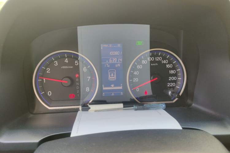 Used Honda CR-V 2010 2.4L automatic four-wheel drive luxury version Instrument Cluster