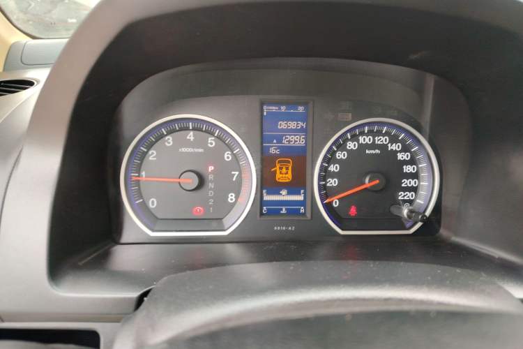 Used Honda CR-V 2010 2.0L automatic two-wheel drive urban version Instrument Cluster