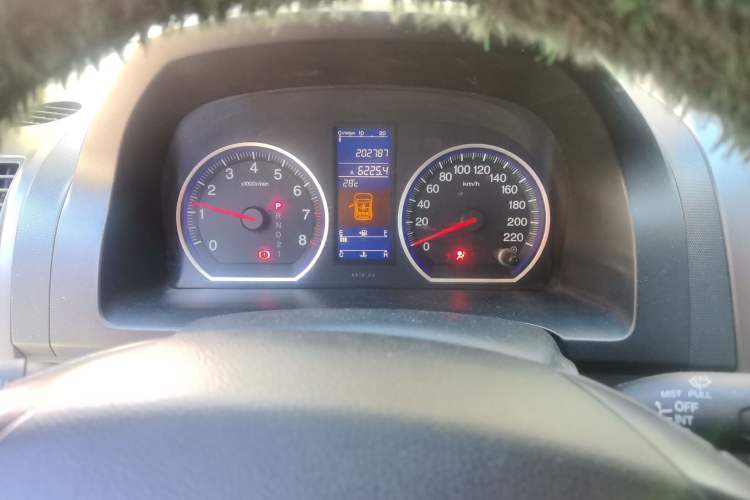 Used Honda CR-V 2010 2.0L automatic two-wheel drive urban version Instrument Cluster