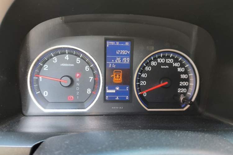 Used Honda CR-V 2010 2.0L automatic two-wheel drive urban version Instrument Cluster