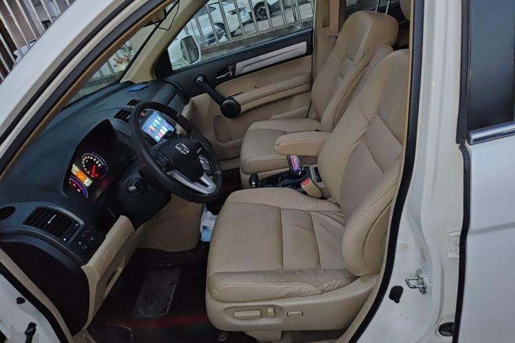 Used Honda CR-V 2010 2.4L automatic four-wheel drive luxury version Left Front Seat