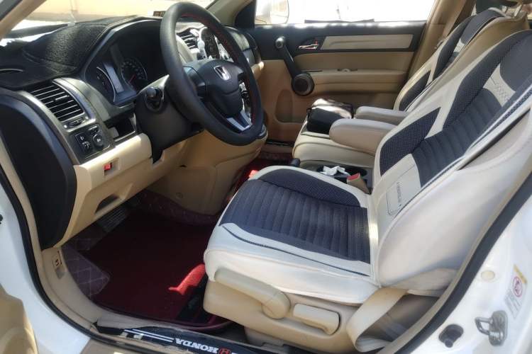 Used Honda CR-V 2010 2.0L automatic two-wheel drive urban version Left Front Seat