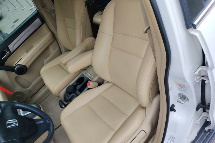 Used Honda CR-V 2010 2.0L automatic two-wheel drive urban version Left Front Seat