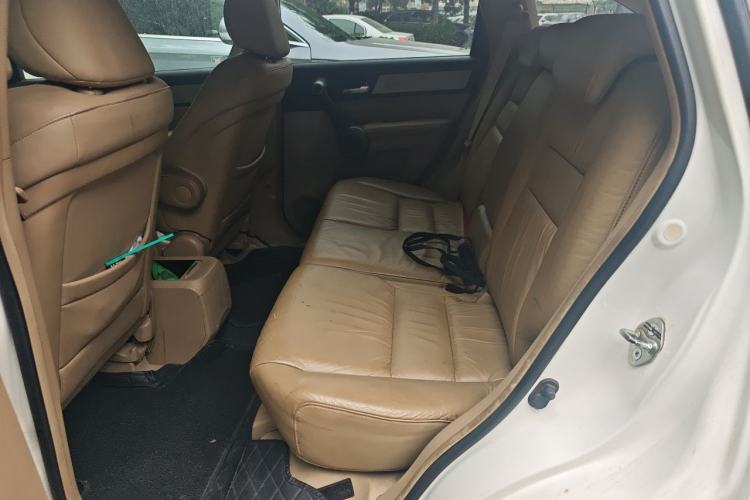 Used Honda CR-V 2010 2.4L automatic four-wheel drive luxury version Left Rear Seat
