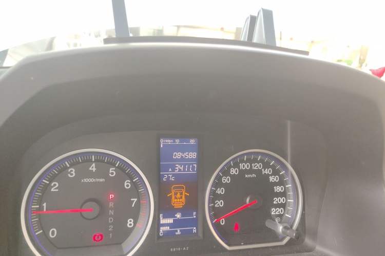 Used Honda CR-V 2010 2.0L automatic two-wheel drive urban version Odometer Close Up