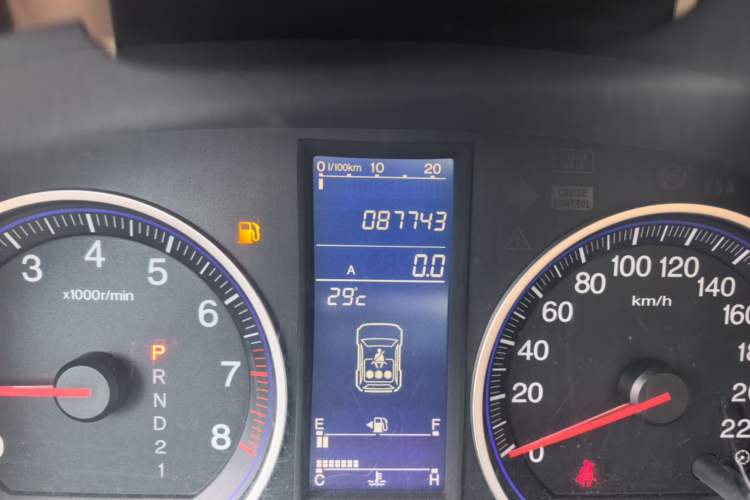 Used Honda CR-V 2010 2.0L automatic two-wheel drive urban version Odometer Close Up