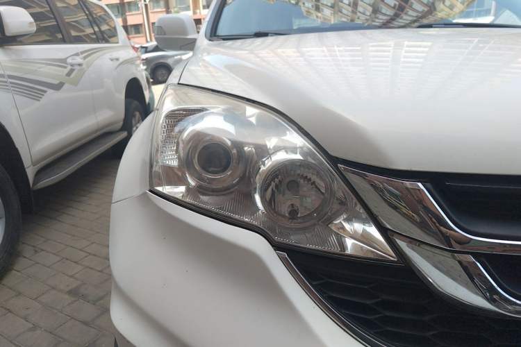 Used Honda CR-V 2010 2.0L Automatic Four-Wheel Drive Classic Edition Right Front Headlight