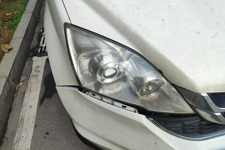 Used Honda CR-V 2010 2.4L automatic four-wheel drive luxury version Right Front Headlight