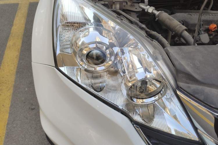 Used Honda CR-V 2010 2.0L automatic two-wheel drive urban version Right Front Headlight