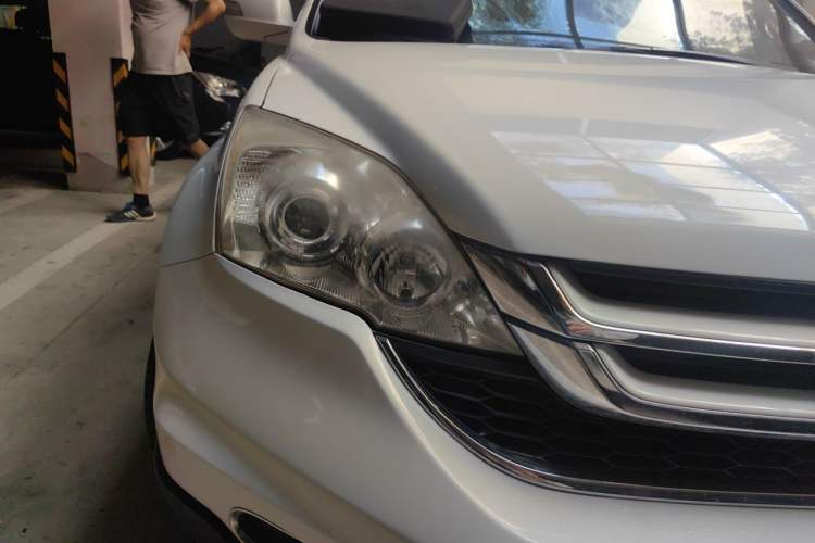 Used Honda CR-V 2010 2.0L Automatic Four-Wheel Drive Classic Edition Right Front Headlight