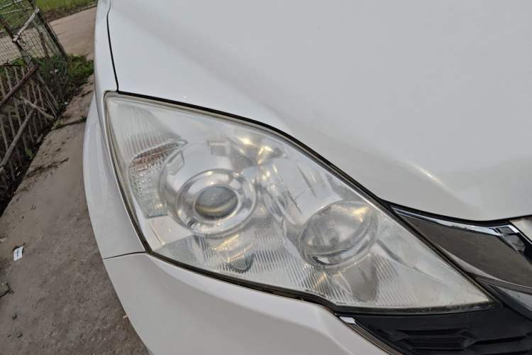 Used Honda CR-V 2010 2.4L automatic four-wheel drive luxury version Right Front Headlight