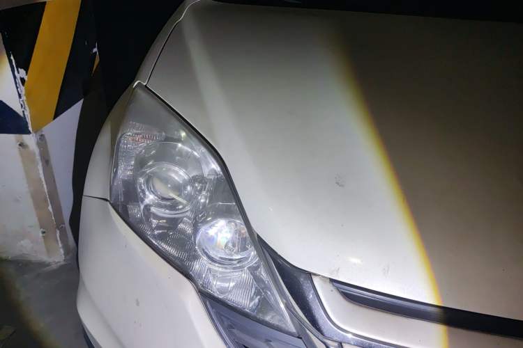 Used Honda CR-V 2010 2.4L automatic four-wheel drive luxury version Right Front Headlight