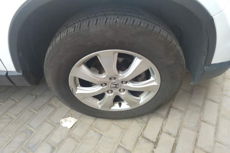Used Honda CR-V 2010 2.0L Automatic Four-Wheel Drive Classic Edition Right Front Wheel Hub