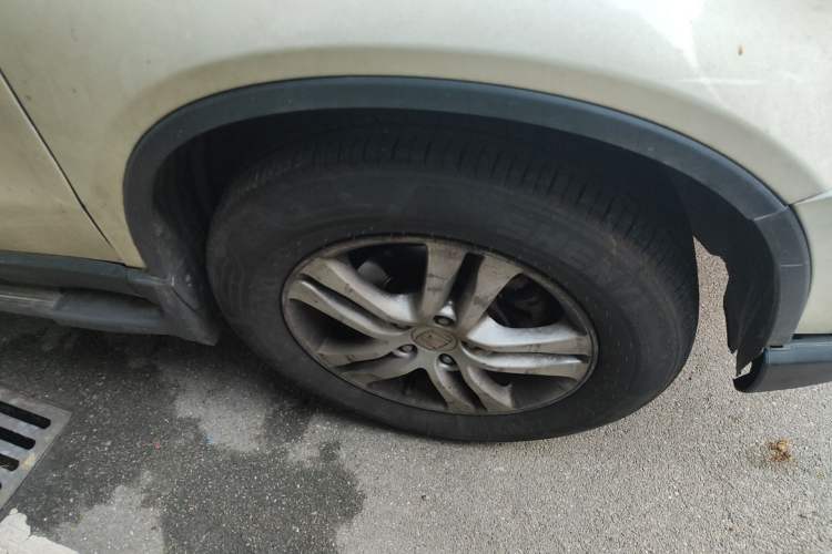Used Honda CR-V 2010 2.4L automatic four-wheel drive luxury version Right Front Wheel Hub