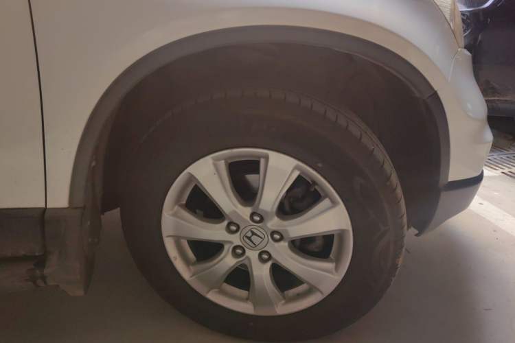 Used Honda CR-V 2010 2.0L Automatic Four-Wheel Drive Classic Edition Right Front Wheel Hub
