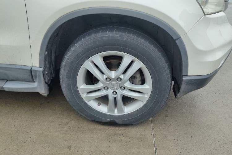 Used Honda CR-V 2010 2.4L automatic four-wheel drive luxury version Right Front Wheel Hub