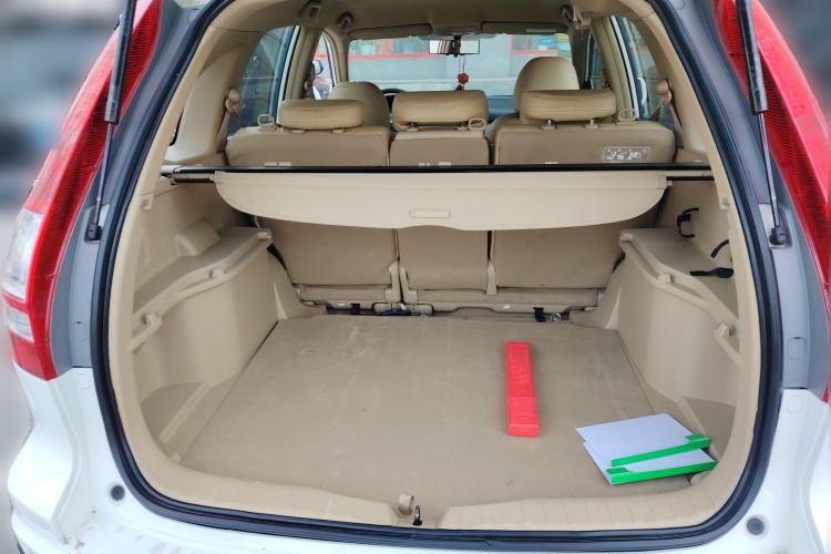Used Honda CR-V 2010 2.0L automatic two-wheel drive urban version Trunk