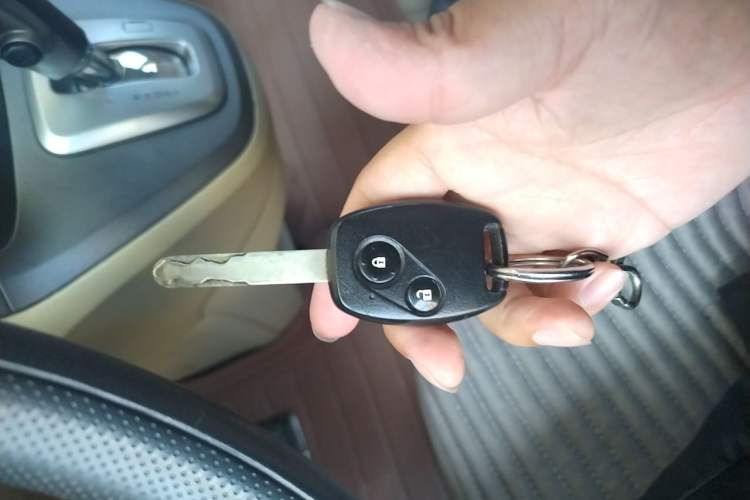 Used Honda CR-V 2010 2.0L Automatic Four-Wheel Drive Classic Edition Vehicle Key