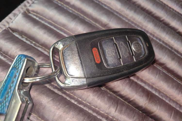 Used Honda CR-V 2010 2.0L Automatic Four-Wheel Drive Classic Edition Vehicle Key
