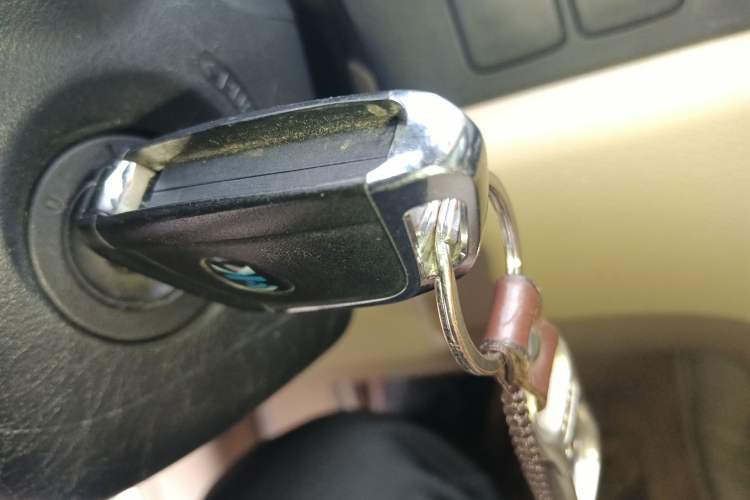 Used Honda CR-V 2010 2.0L automatic two-wheel drive urban version Vehicle Key