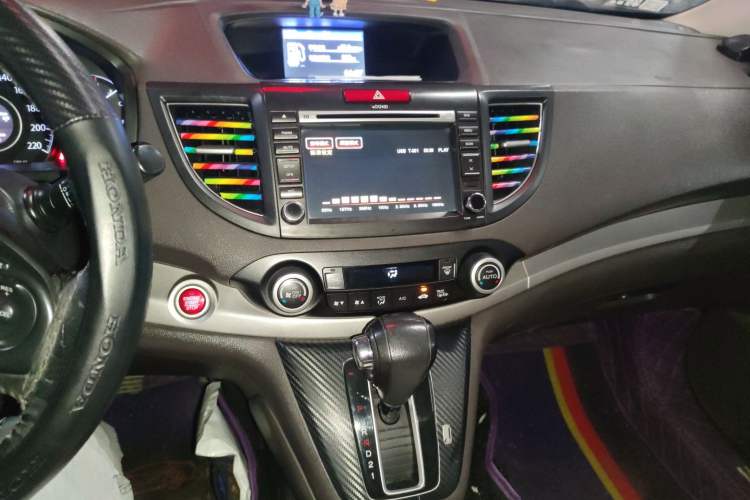 Used Honda CR-V 2012 2.4L four-wheel drive luxury version Audio And AC Panel