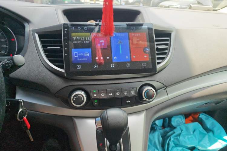Used Honda CR-V 2012 2.0L two-wheel drive urban version Audio And AC Panel