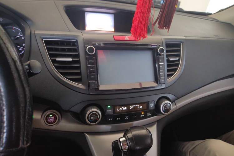 Used Honda CR-V 2012 2.4L four-wheel drive luxury version Audio And AC Panel
