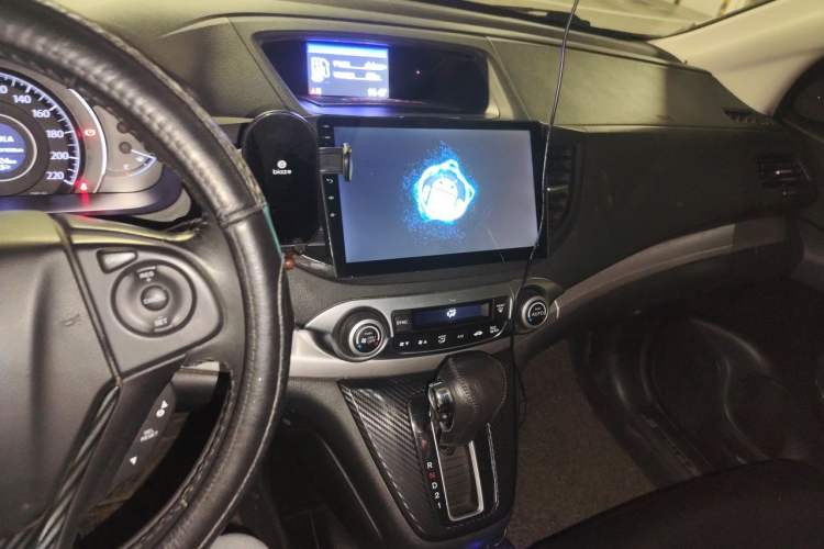 Used Honda CR-V 2012 2.4L four-wheel drive luxury version Audio And AC Panel