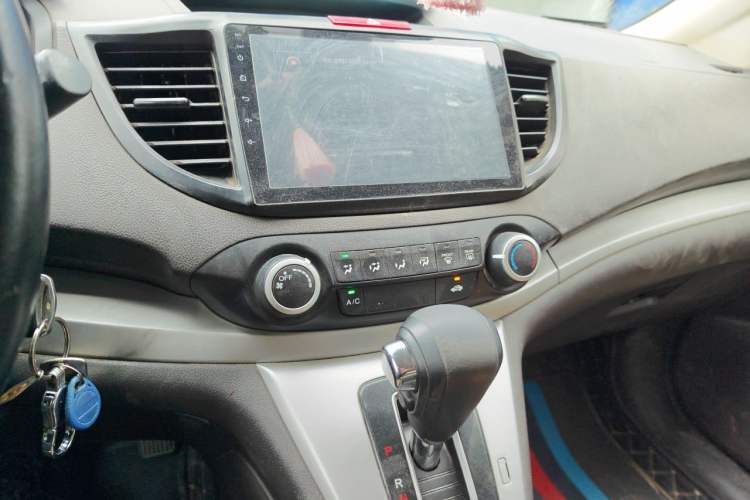 Used Honda CR-V 2012 2.0L two-wheel drive urban version Audio And AC Panel