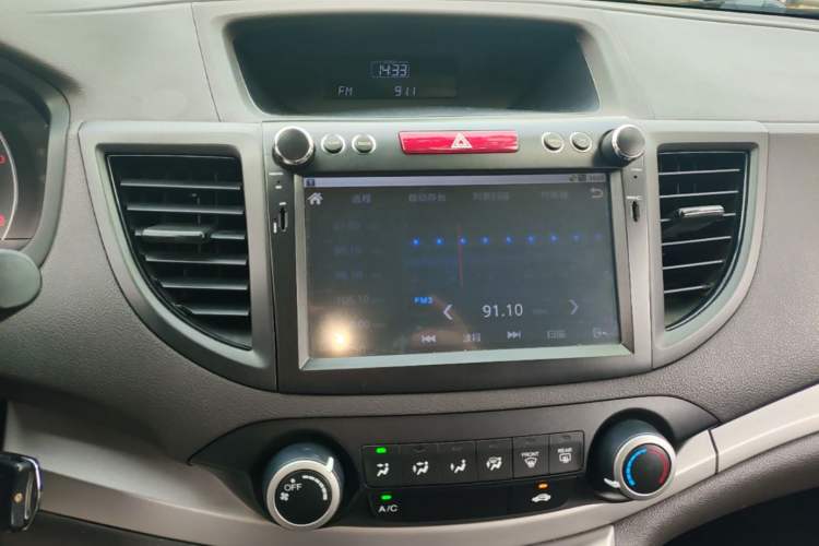 Used Honda CR-V 2012 2.0L two-wheel drive urban version Audio And AC Panel