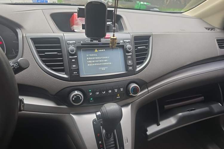 Used Honda CR-V 2012 2.0L two-wheel drive urban version Audio And AC Panel