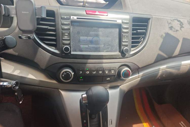 Used Honda CR-V 2012 2.0L two-wheel drive urban version Audio And AC Panel