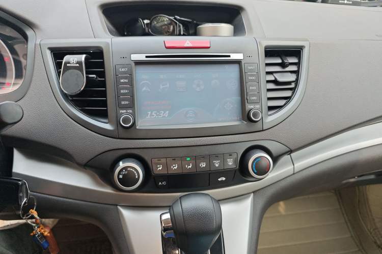 Used Honda CR-V 2012 2.0L two-wheel drive urban version Audio And AC Panel