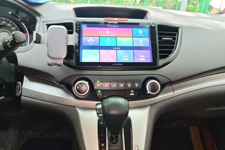 Used Honda CR-V 2012 2.0L two-wheel drive urban version Audio And AC Panel