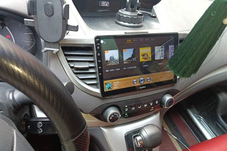 Used Honda CR-V 2012 2.0L two-wheel drive urban version Audio And AC Panel