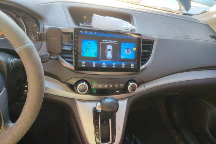 Used Honda CR-V 2012 2.0L two-wheel drive urban version Audio And AC Panel