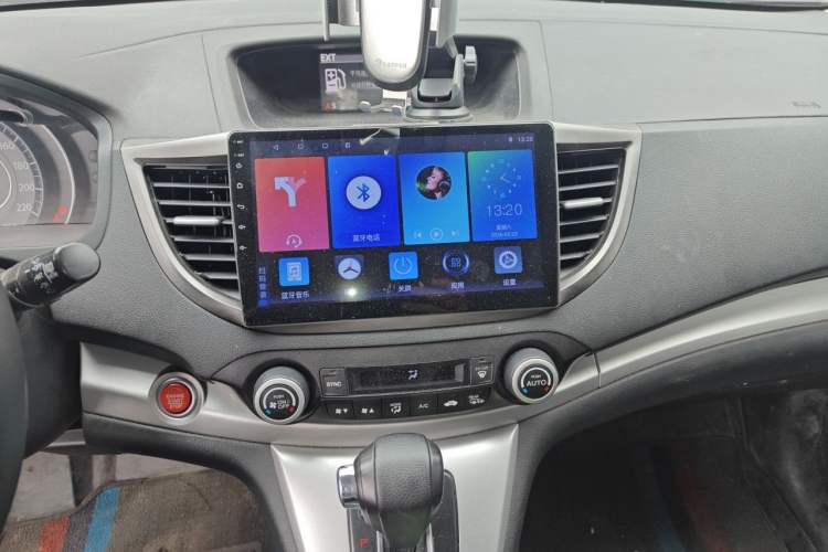 Used Honda CR-V 2012 2.4L four-wheel drive luxury version Audio And AC Panel