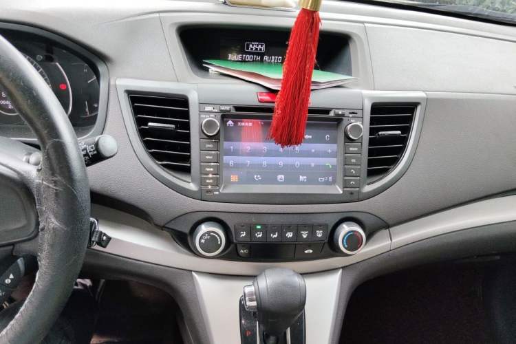 Used Honda CR-V 2012 2.0L two-wheel drive urban version Audio And AC Panel