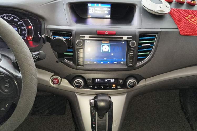 Used Honda CR-V 2012 2.4L four-wheel drive luxury version Audio And AC Panel
