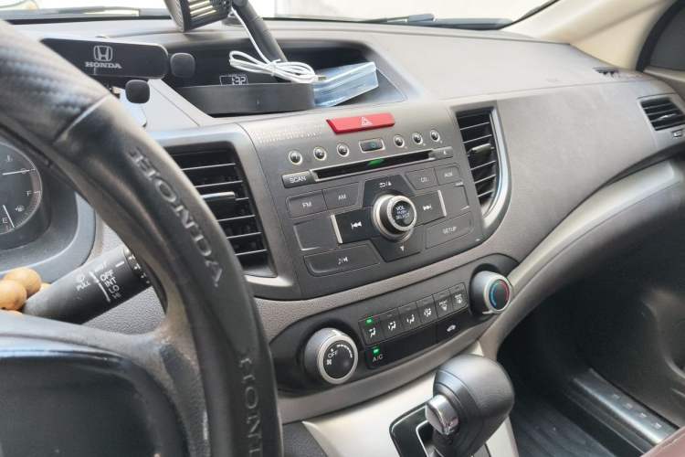 Used Honda CR-V 2012 2.0L two-wheel drive urban version Audio And AC Panel