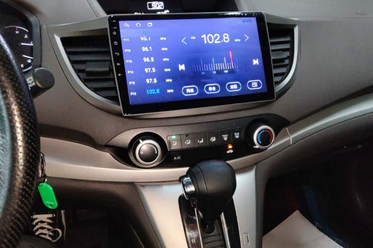Used Honda CR-V 2012 2.0L two-wheel drive urban version Audio And AC Panel