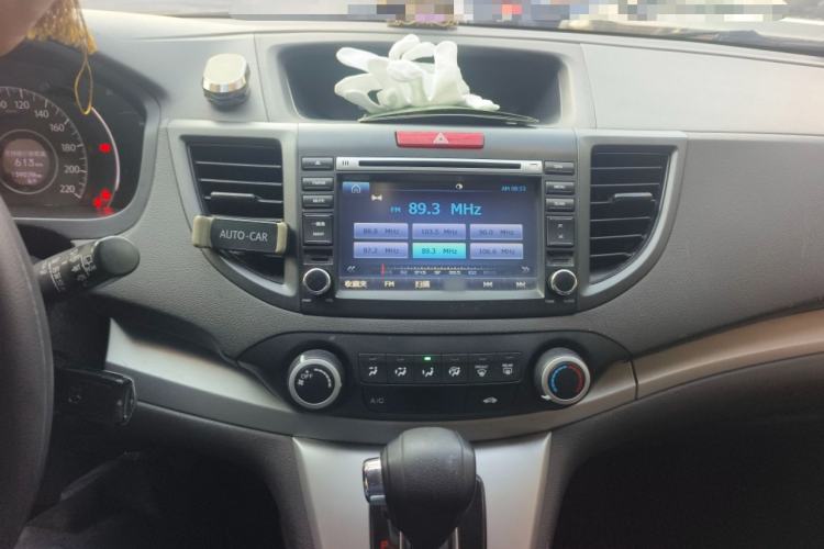 Used Honda CR-V 2012 2.0L two-wheel drive urban version Audio And AC Panel