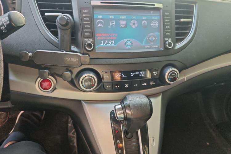 Used Honda CR-V 2012 2.4L four-wheel drive luxury version Audio And AC Panel