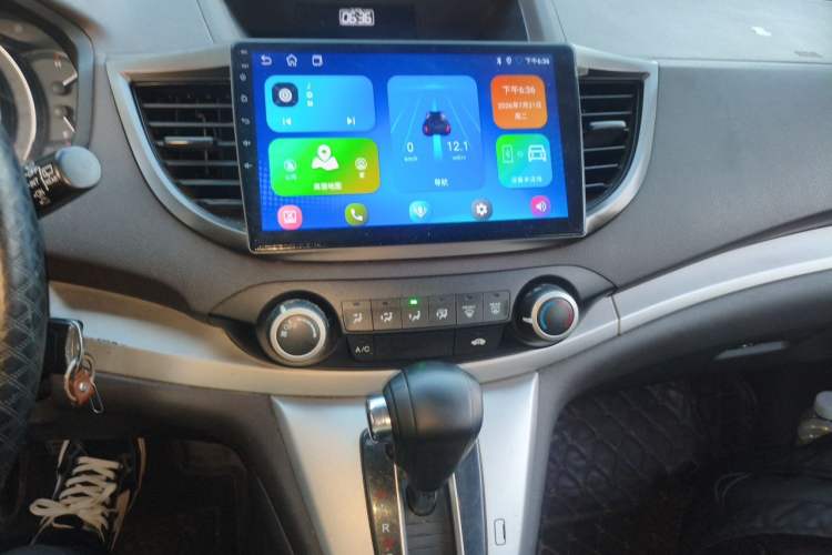 Used Honda CR-V 2012 2.0L two-wheel drive urban version Audio And AC Panel