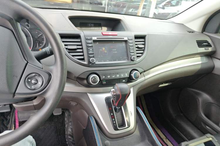 Used Honda CR-V 2012 2.0L two-wheel drive urban version Audio And AC Panel