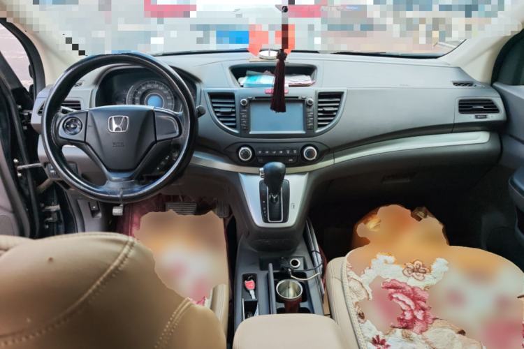 Used Honda CR-V 2012 2.0L two-wheel drive urban version Center Console